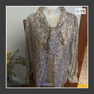 Nwt Bailey 44 Snake Print Top Size Medium